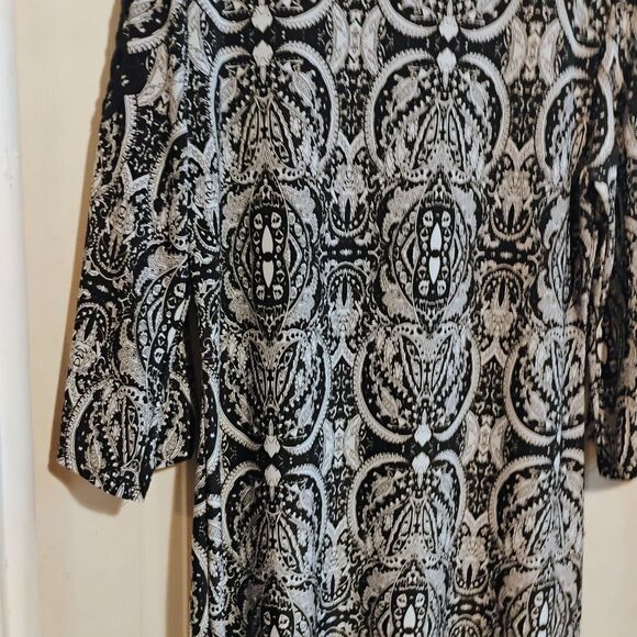 Tacera Black and White Patterned Dress - Picture 12 of 16